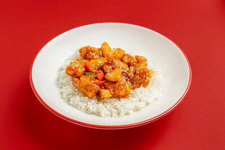 Курица с ананасом