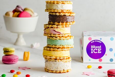 ICE YUMMY набор пирожных из сливочного мороженого в бисквитных вафлях