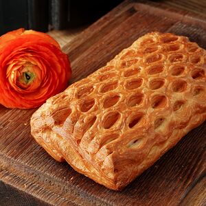 Слойка с грушей