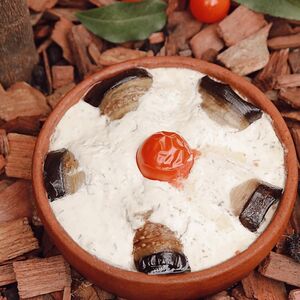 Баклажаны с чесночным соусом