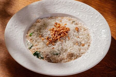 Овсяная каша с грибами и томлёной говядиной 