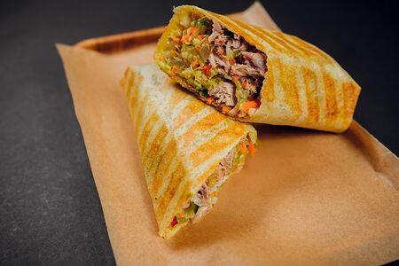 Шаурма с рваной свининой