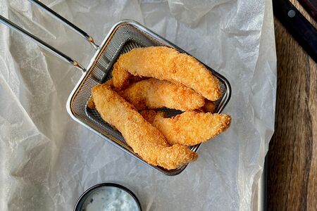 Стрипсы куриные