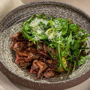 Салат с ростбифом