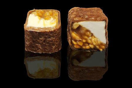 Сладкий ролл Сникерс