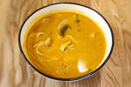 Том ям с креветкой 