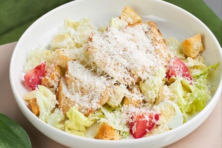 Цезарь с куриной грудкой су-вид