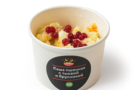 Каша пшенная с тыквой и брусникой