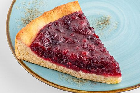 Пирог с брусникой