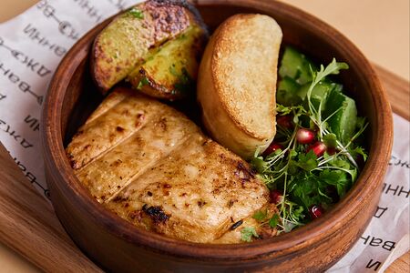 Куриная грудка гриль с печеным картофелем