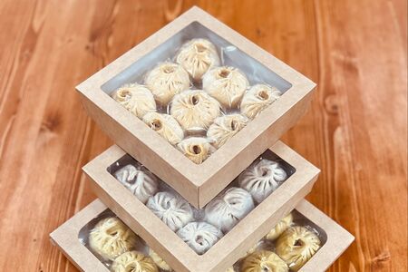 Буузы из говядины и свинины