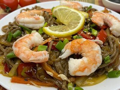 Соба с морепродуктами