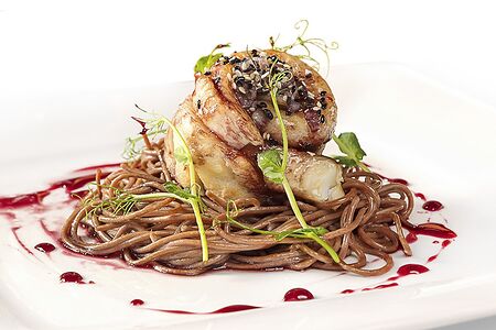 Палтус с гречневой пастой