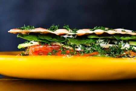 Сендвич с лососем