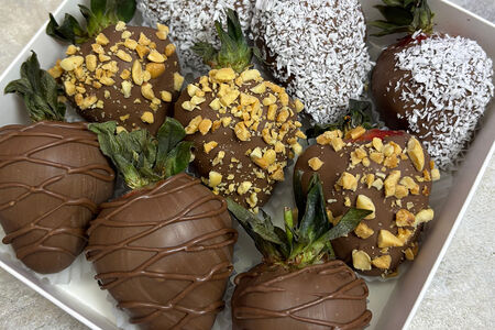 Клубника в молочном шоколаде