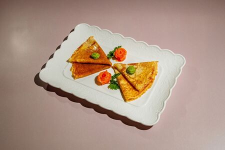 Блины с семгой и зеленым маслом