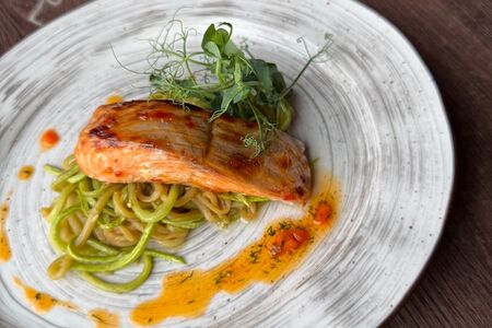 Лосось в пряном маринаде