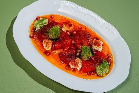 Печеные перцы с греческим сыром, рамеско, песто