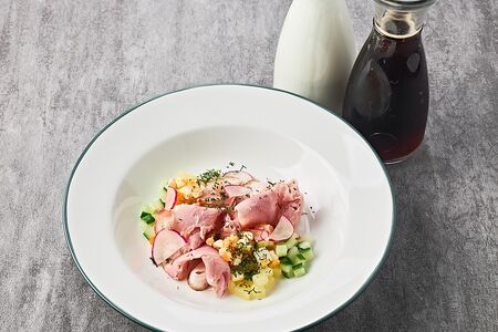 Окрошка с ветчиной на квасе или кефире