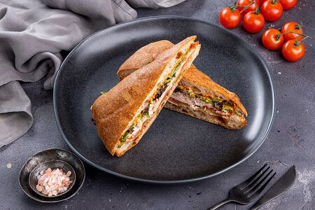 Сэндвич с пастрами из индейки