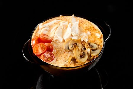 Том ям с курицей