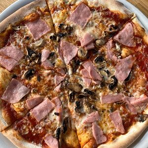 Ветчина и грибы