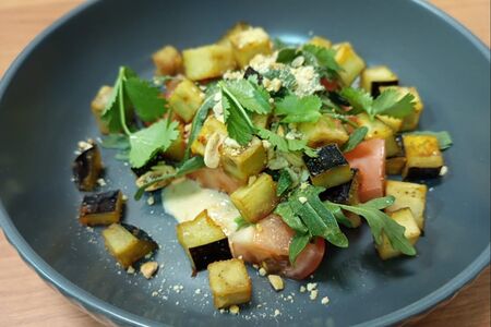 Салат с баклажаном