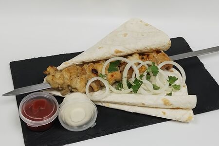 Шашлык Курица в лаваше 