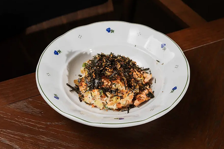 Оливье с копченым лососем