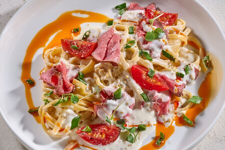 Домашняя паста с ростбифом