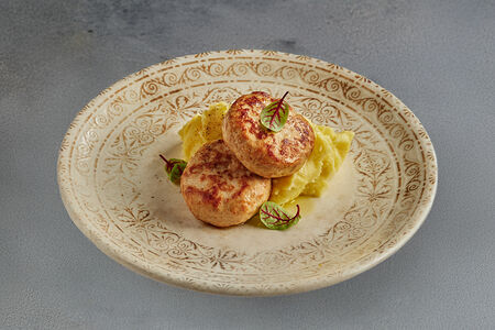 Котлеты по-сухумски с пюре