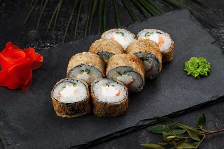 Жареный ролл Аляска