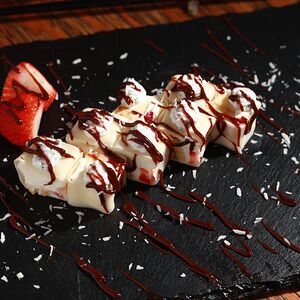 Банан и клубника