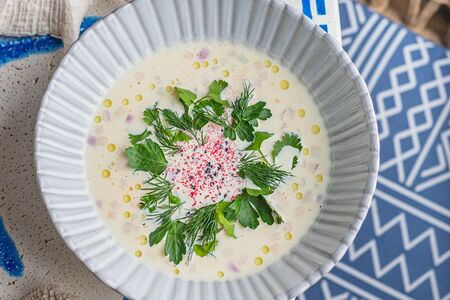 Окрошка с форелью на тане