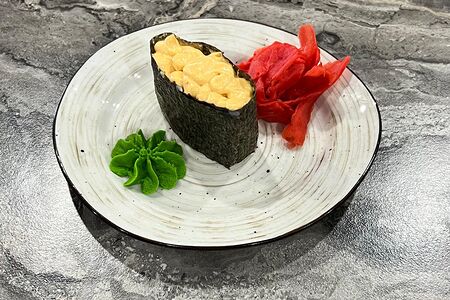 №97 Гункан с угрем