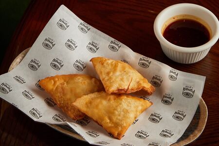 Хрустящие азиатские пирожки с курицей