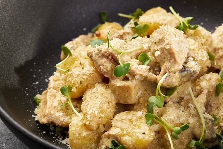 Ньокки с цыплёнком и грибами