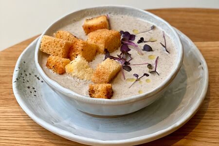 Грибной крем-суп с мускатом