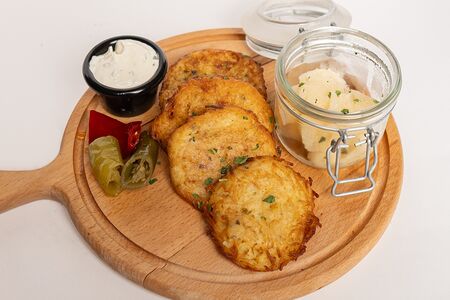 Шкубанки с икрой сельди