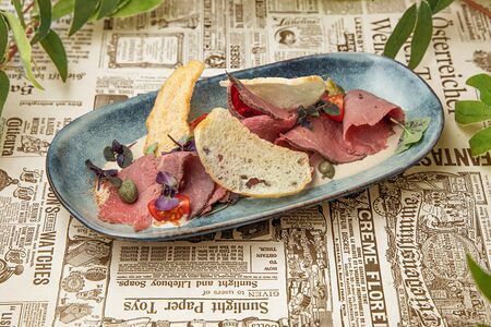 Ростбиф с соусом Вителло Тоннато