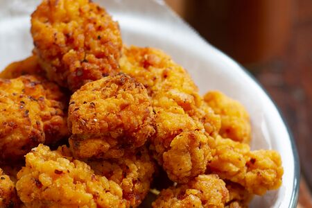 Чикен попкорн с соусом