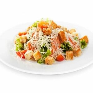 Салат цезарь с лососем