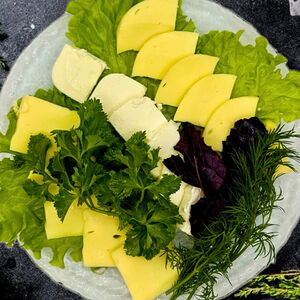 Сырная тарелка по-грузински 