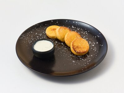 Сырники со сметаной