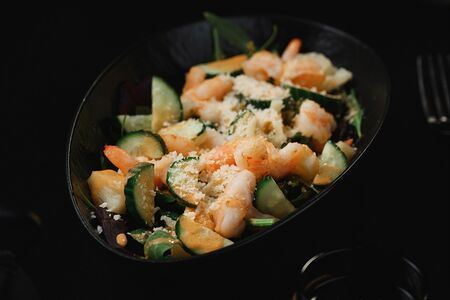 Салат Креветка с мятой