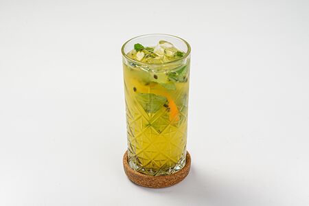 Лимонад домашний апельсин-маракуйя