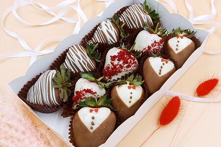 Клубника в шоколаде Callebaut №149