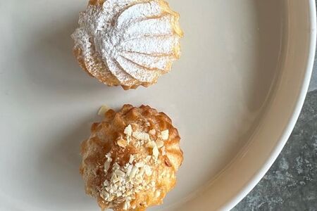 Профитроль с варенной сгущенкой 