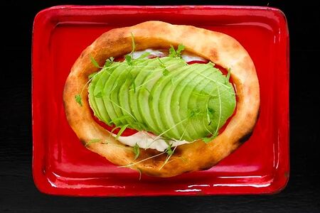 Лепешка с авокадо