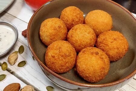 Сырные шарики